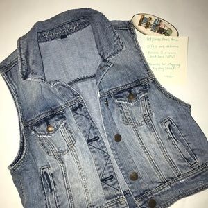 American Eagle Jean Vest